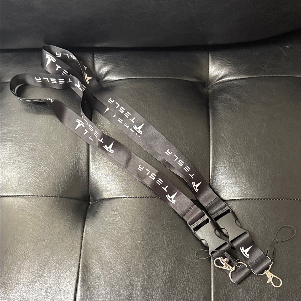 Tesla Black and White Key Holder Lanyard